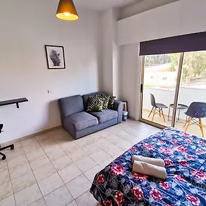 Central Square Nomadic , Ларнака Кипр